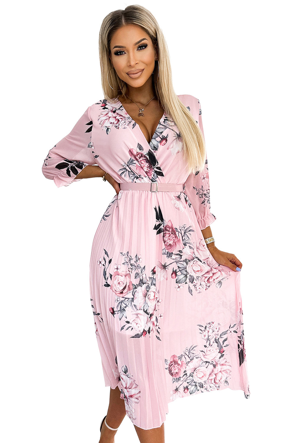 Pleated midi dress with neckline and Numoco belt