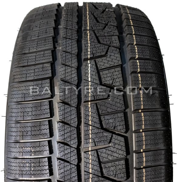 Aplus A702 225/45 R17 94V
