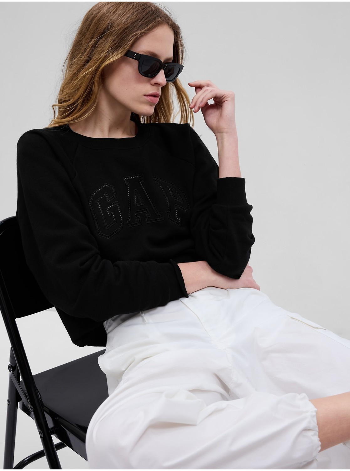 Čierna dámska mikina s logom GAP