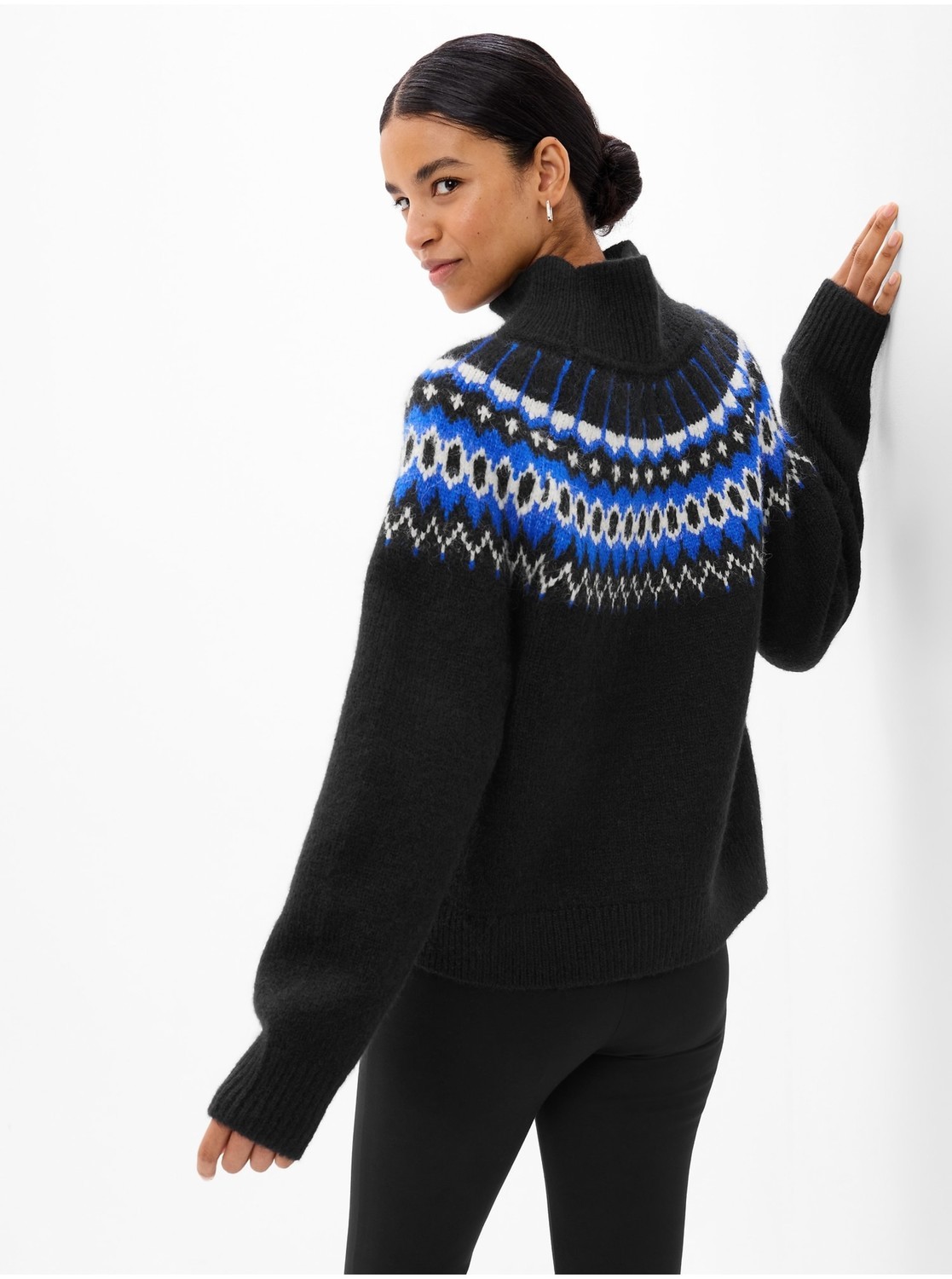 Čierny dámsky vzorovaný sveter GAP