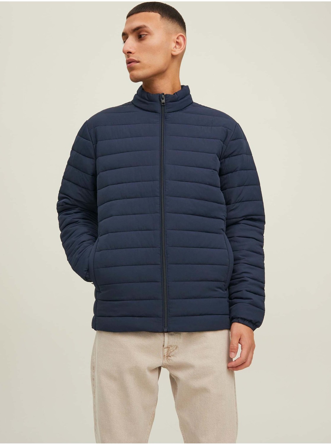 Tmavomodrá prešívaná bunda Jack & Jones Puffer