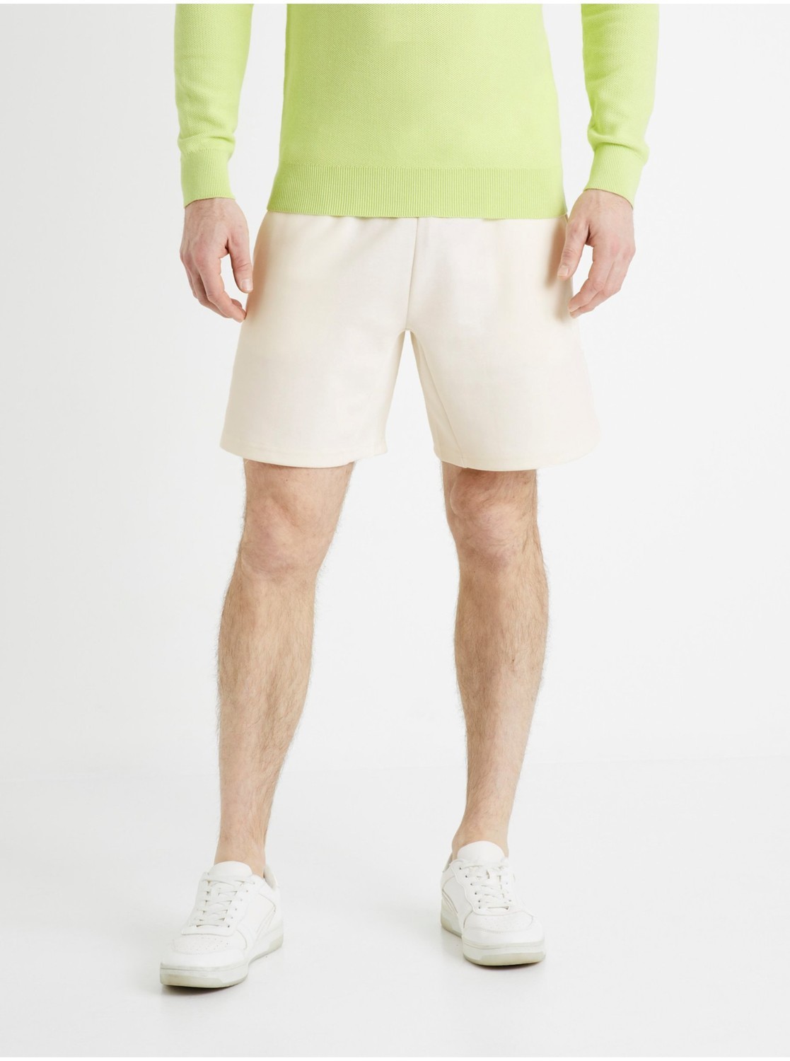 Krémové pánske teplákové kraťasy Celio Donewshort