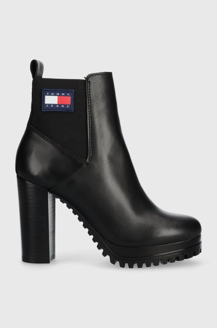 Kožené členkové topánky Tommy Jeans TJW NEW ESS HIGH HEEL BOOT dámske, čierna farba, na plochom podpätku, EN0EN02439
