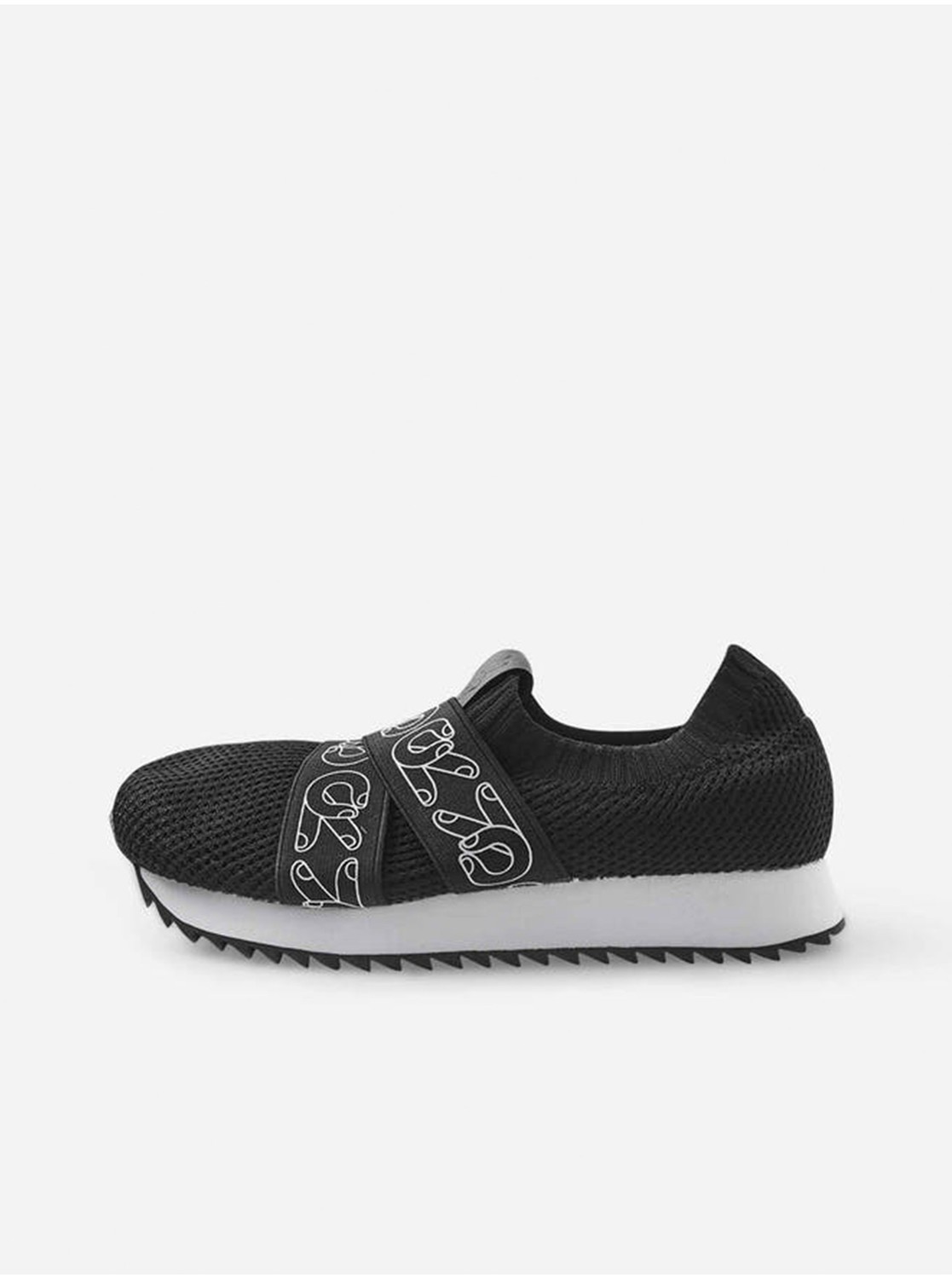 Čierne dievčenskú slip on tenisky Reima Ok