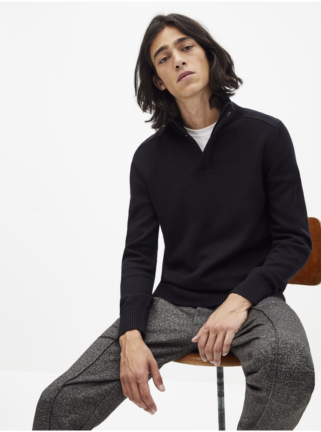 Čierny pánsky sveter so stojačikom Celio Serome