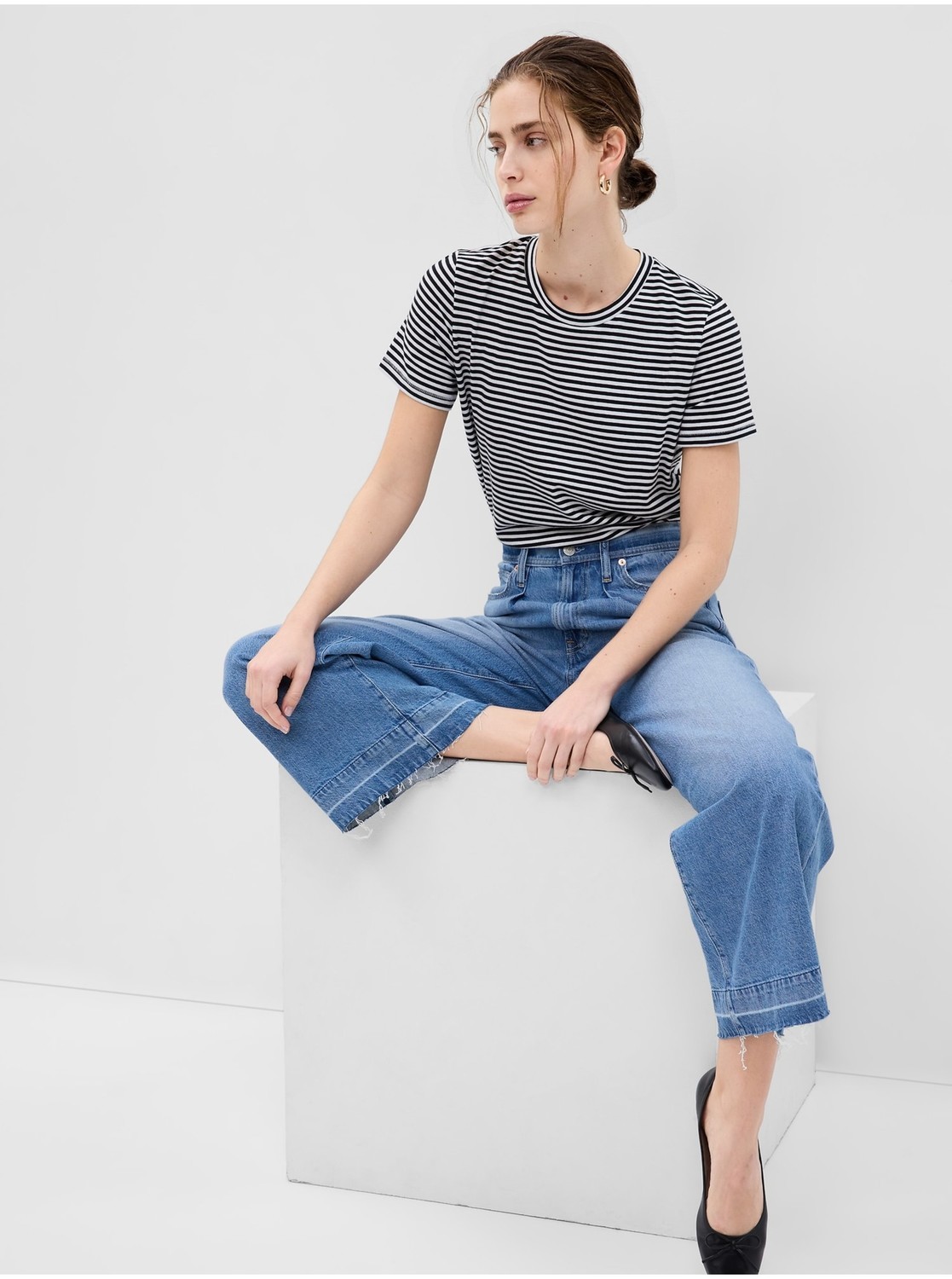 Čierno-biele dámske pruhované tričko GAP