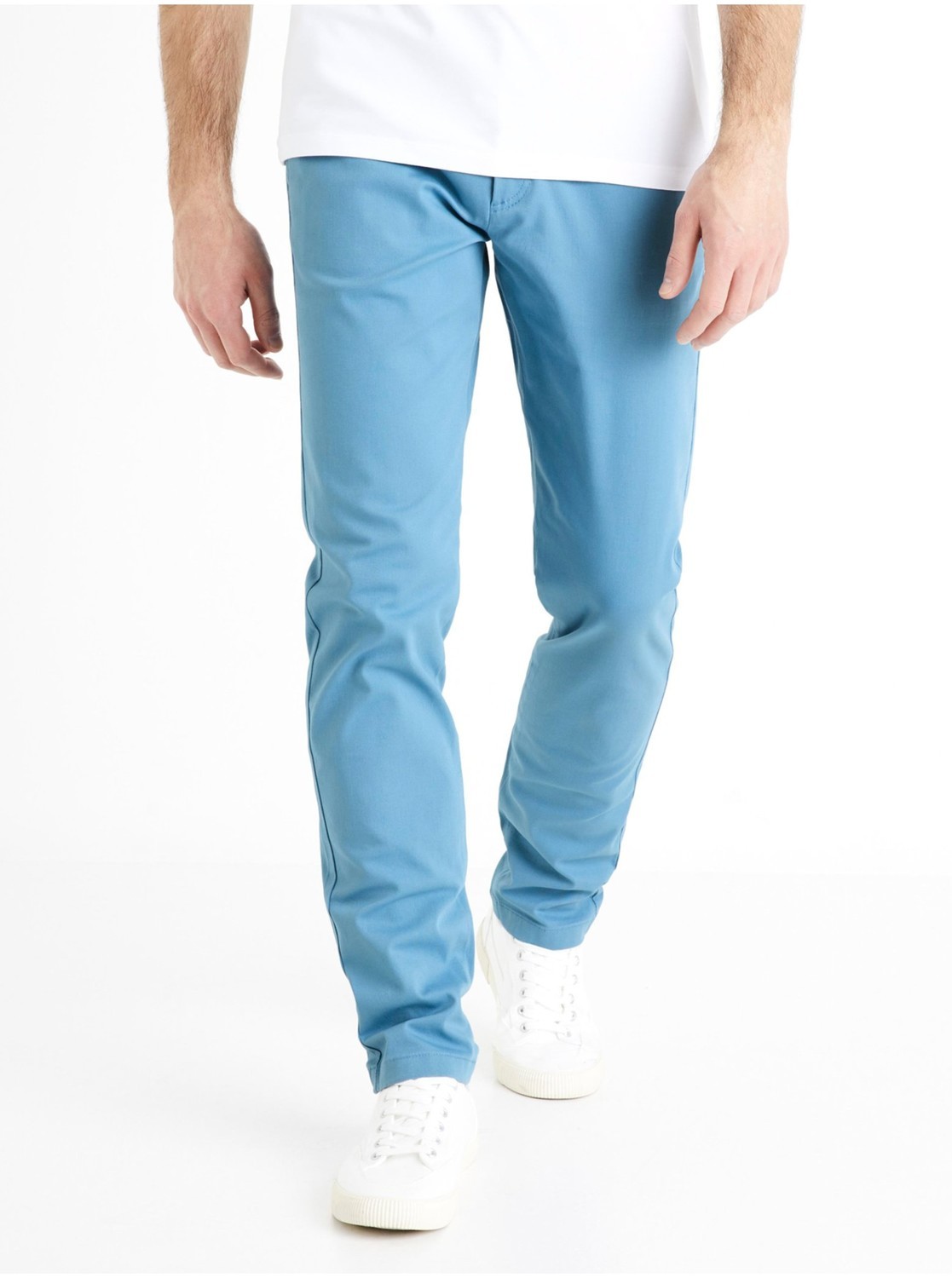 Svetlomodré pánske chino nohavice Celio Tocharles