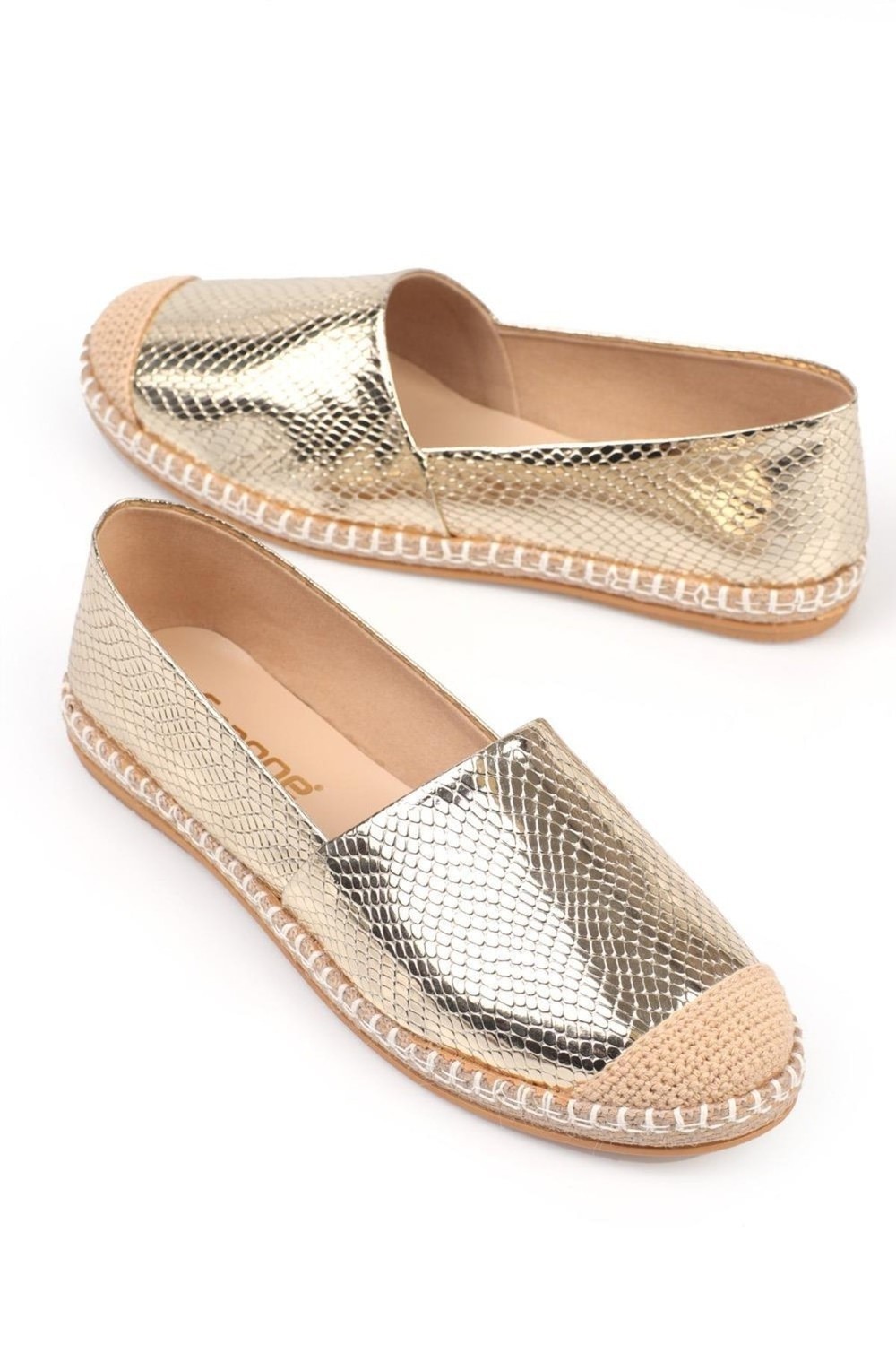 Capone Outfitters Espadrilles - Gold - Flat