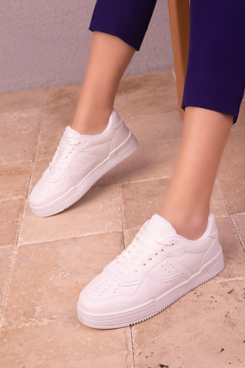 Soho Women's White Sneakers 17941