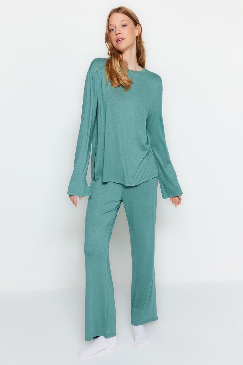 Trendyol Mint Knitted T-shirt-Pants Pajama Set Mint*003 Plain Slit Viscose Single Jersey Knitted Pajamas Set.