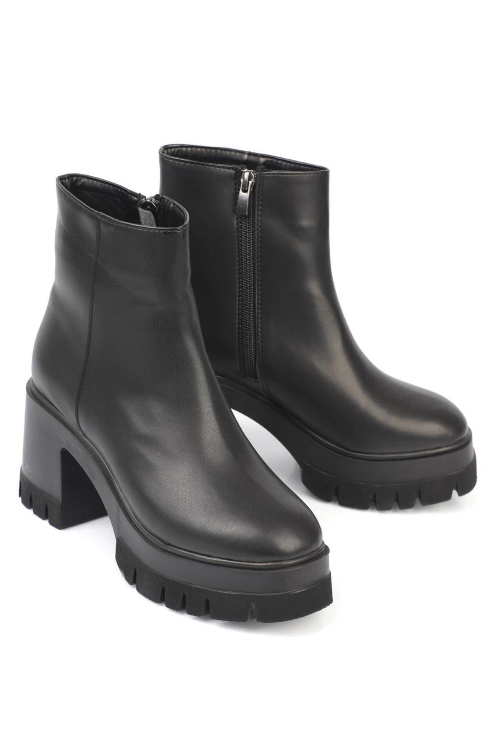 Capone Outfitters Capone Round Toe Side Zipper Mid Heel Women's Boots