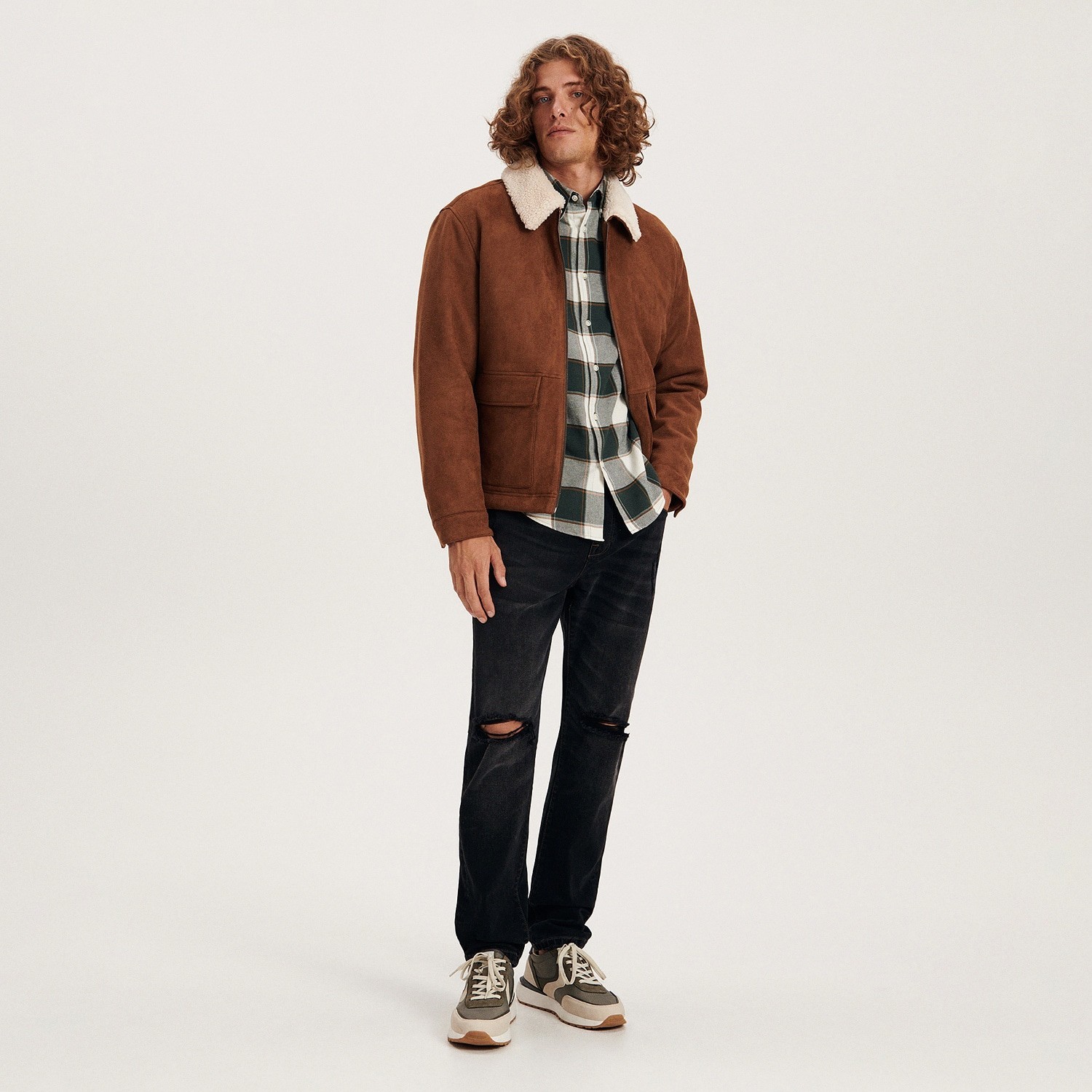 Reserved - Rifle slim fit s dierami - Modrá