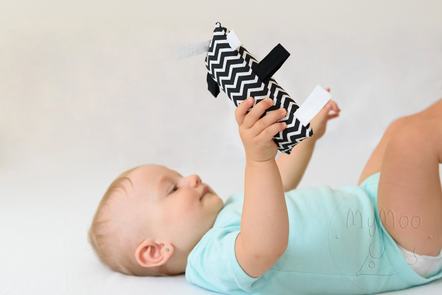 Montessori úchopový polštářek, chevron
