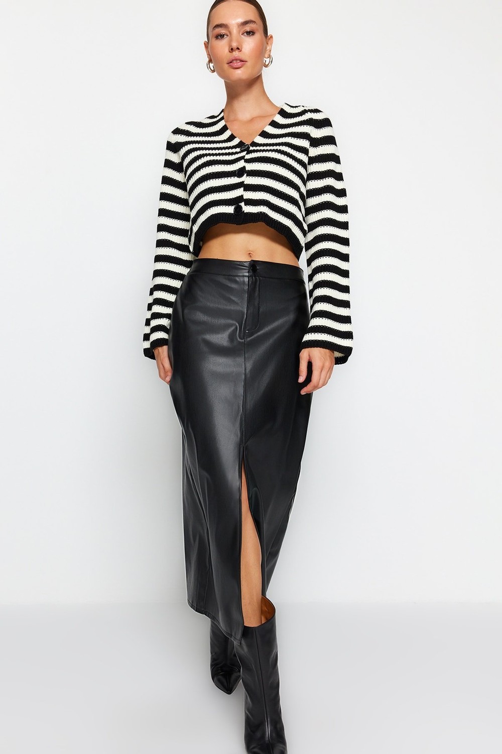 Trendyol Black Slit Faux Leather High Waist Maxi Skirt
