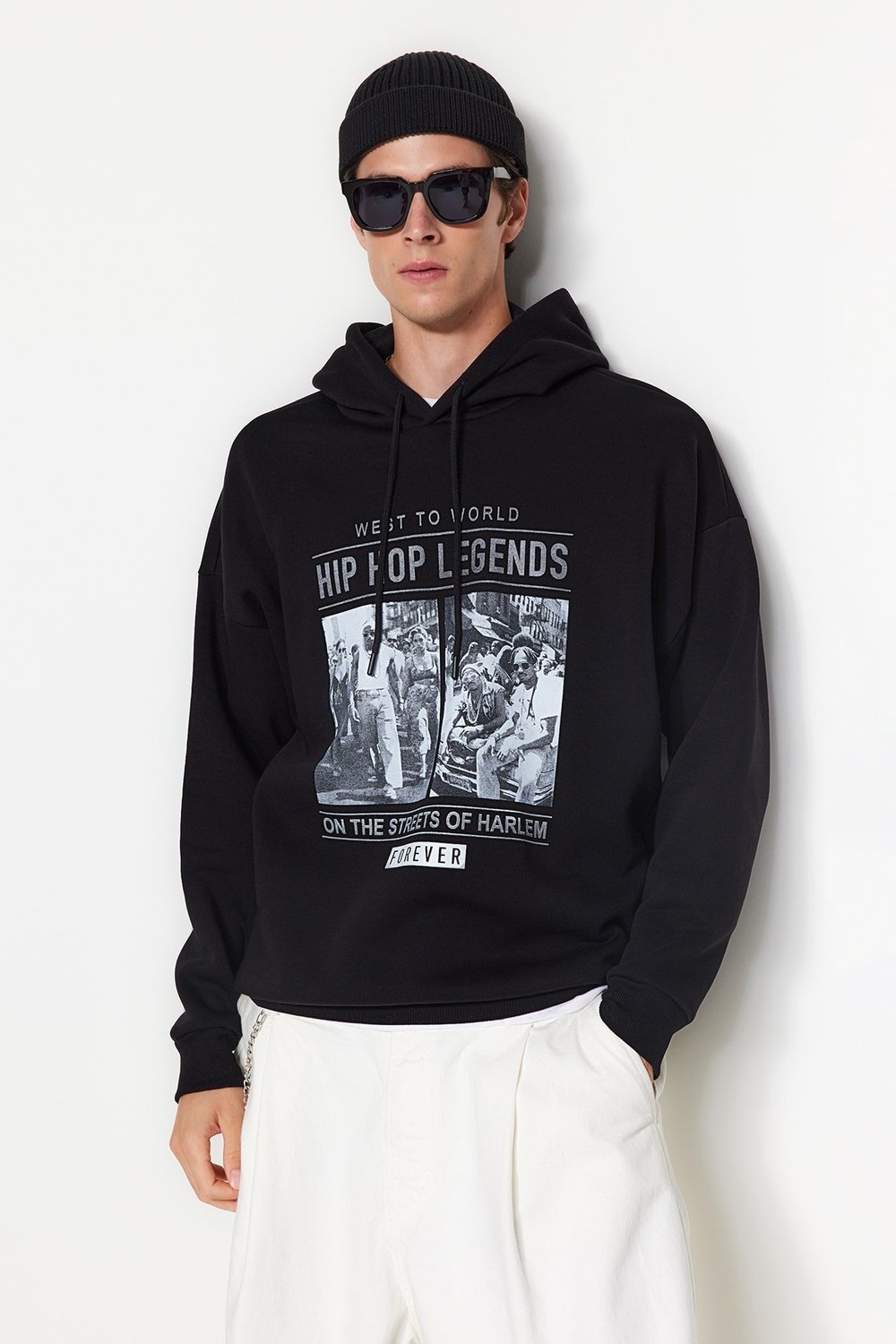 Trendyol Black Men's Oversize/Wide-Cut Hoodie with Rapeseed Print Sweatshirt.