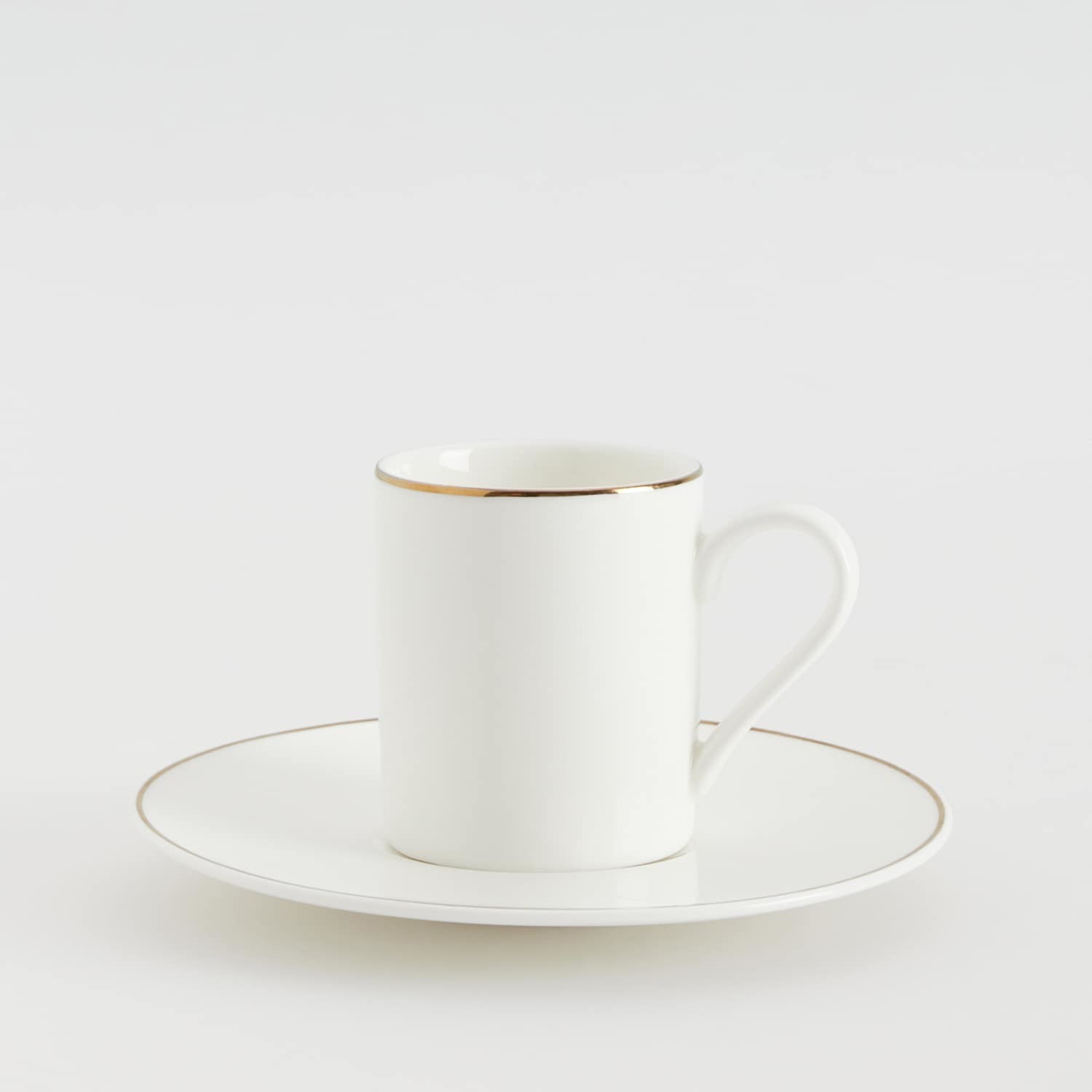 Reserved - Porcelánová šálka s podšálkou - Biela