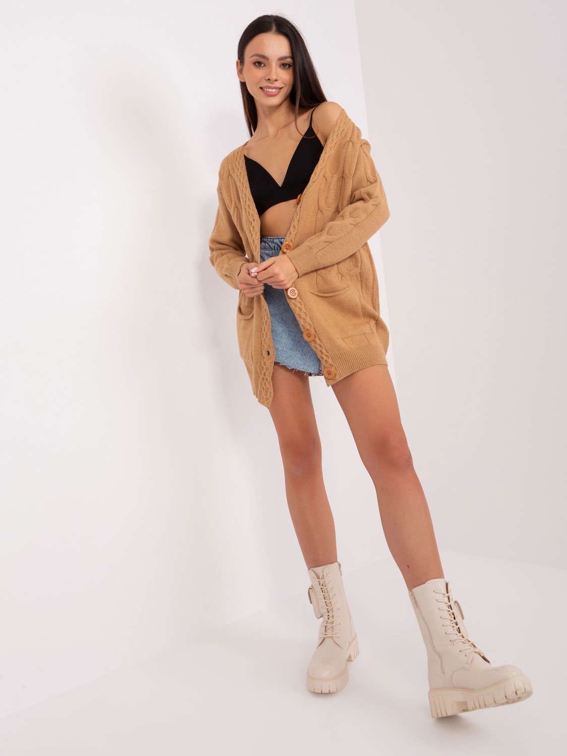 Camel cardigan with pockets