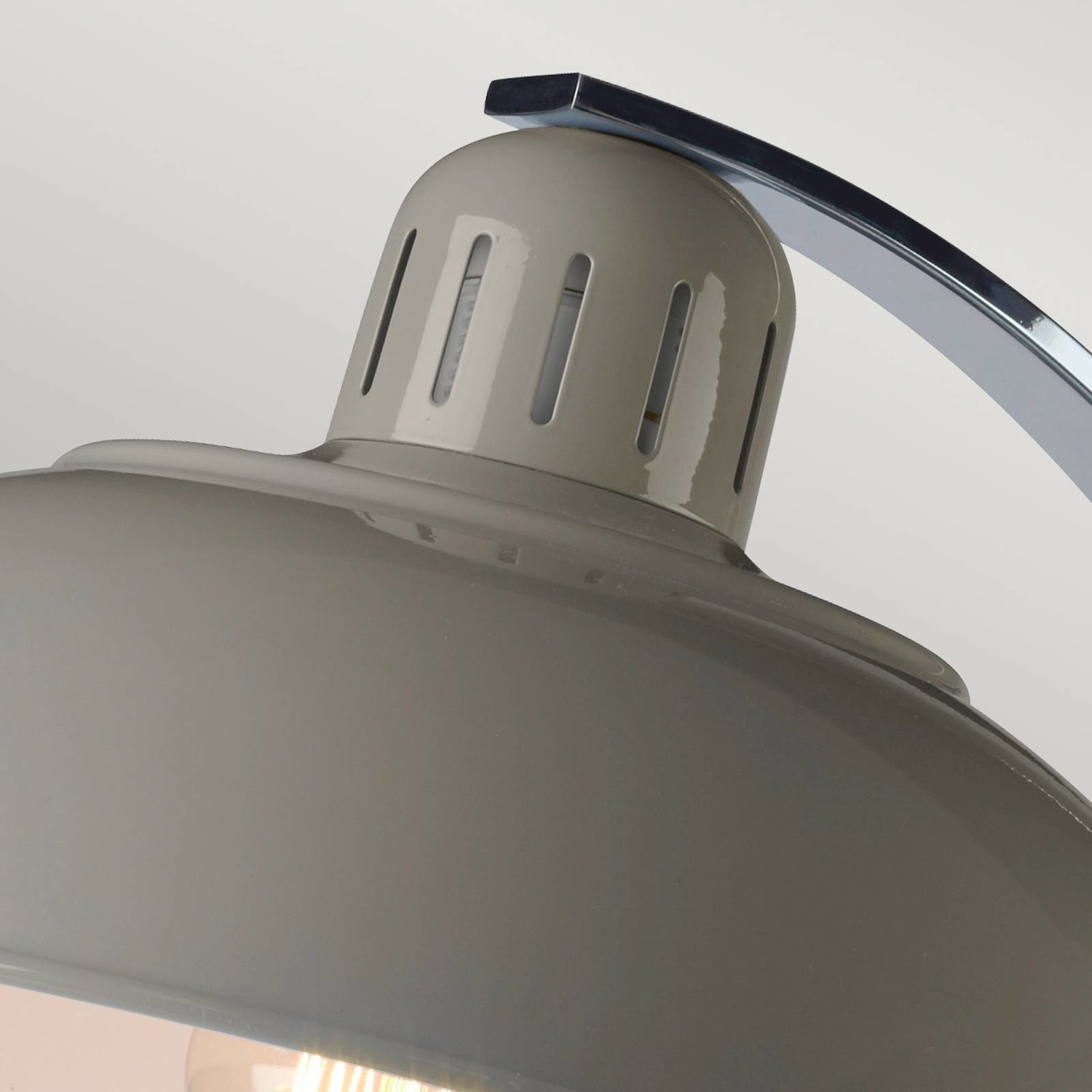 Stolová lampa Franklin v štýle retro, sivá