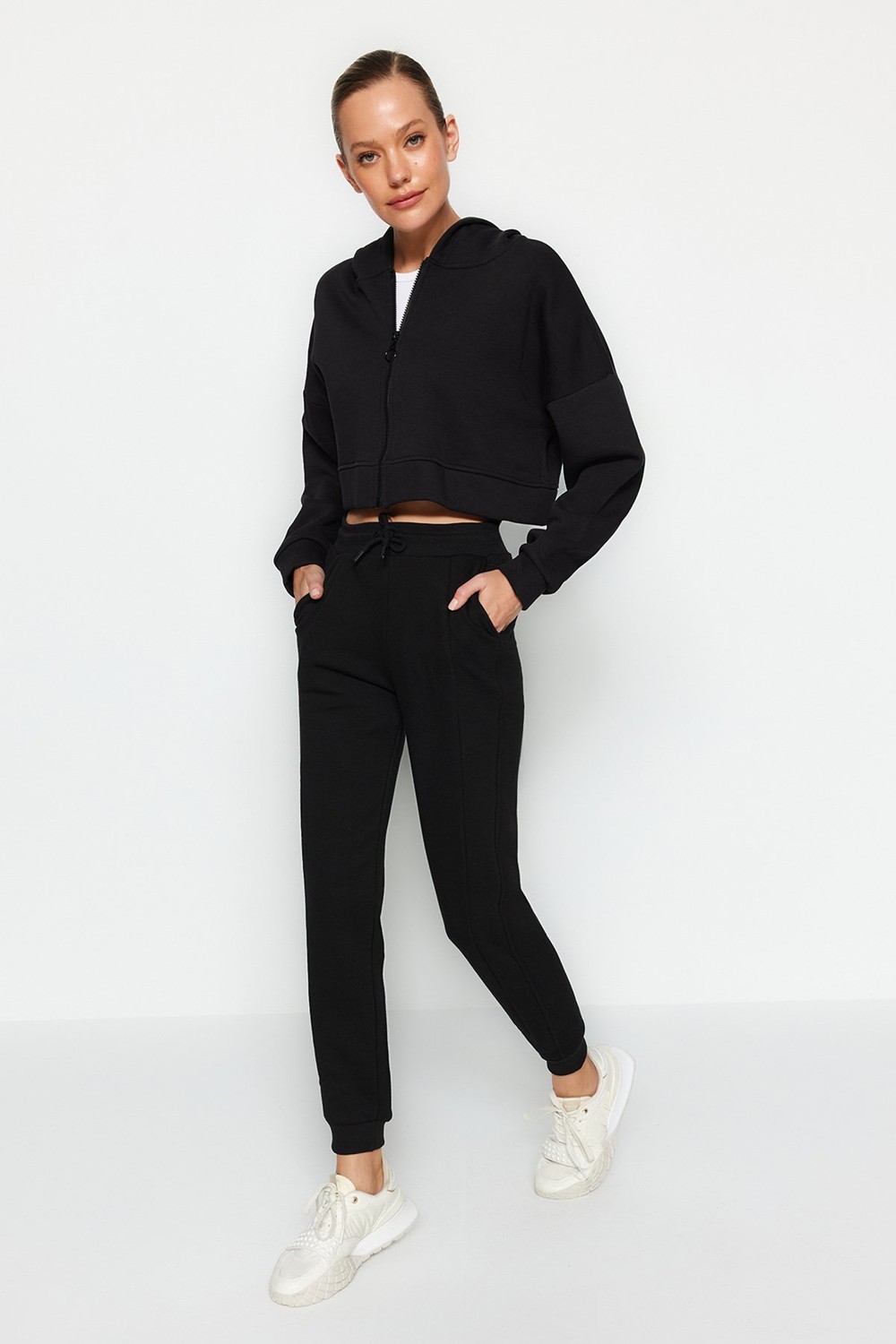 Trendyol Black Stitching Detail Thick Knitted Sweatpants