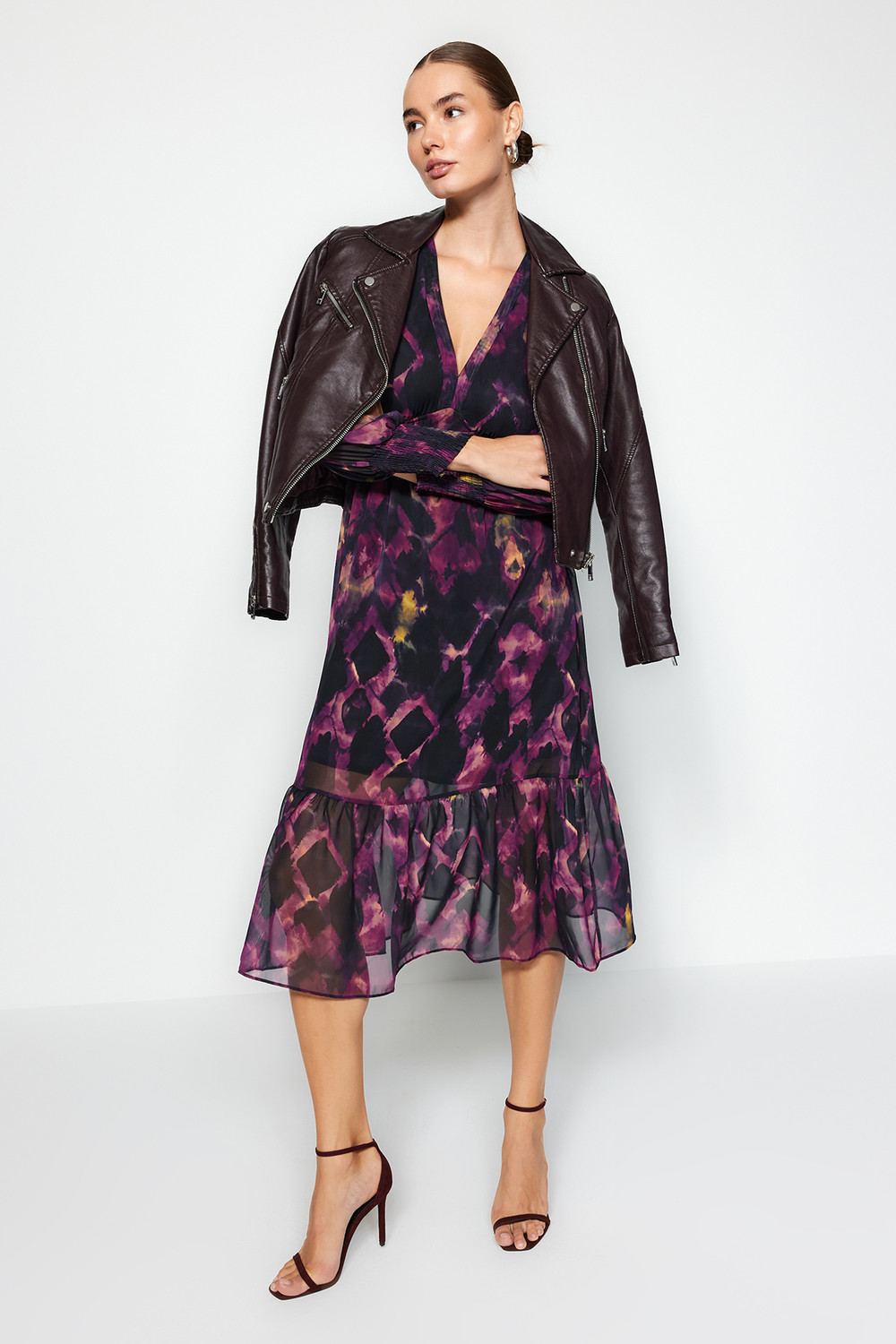 Trendyol Black Chiffon Knitted Dress With Flared Skirt