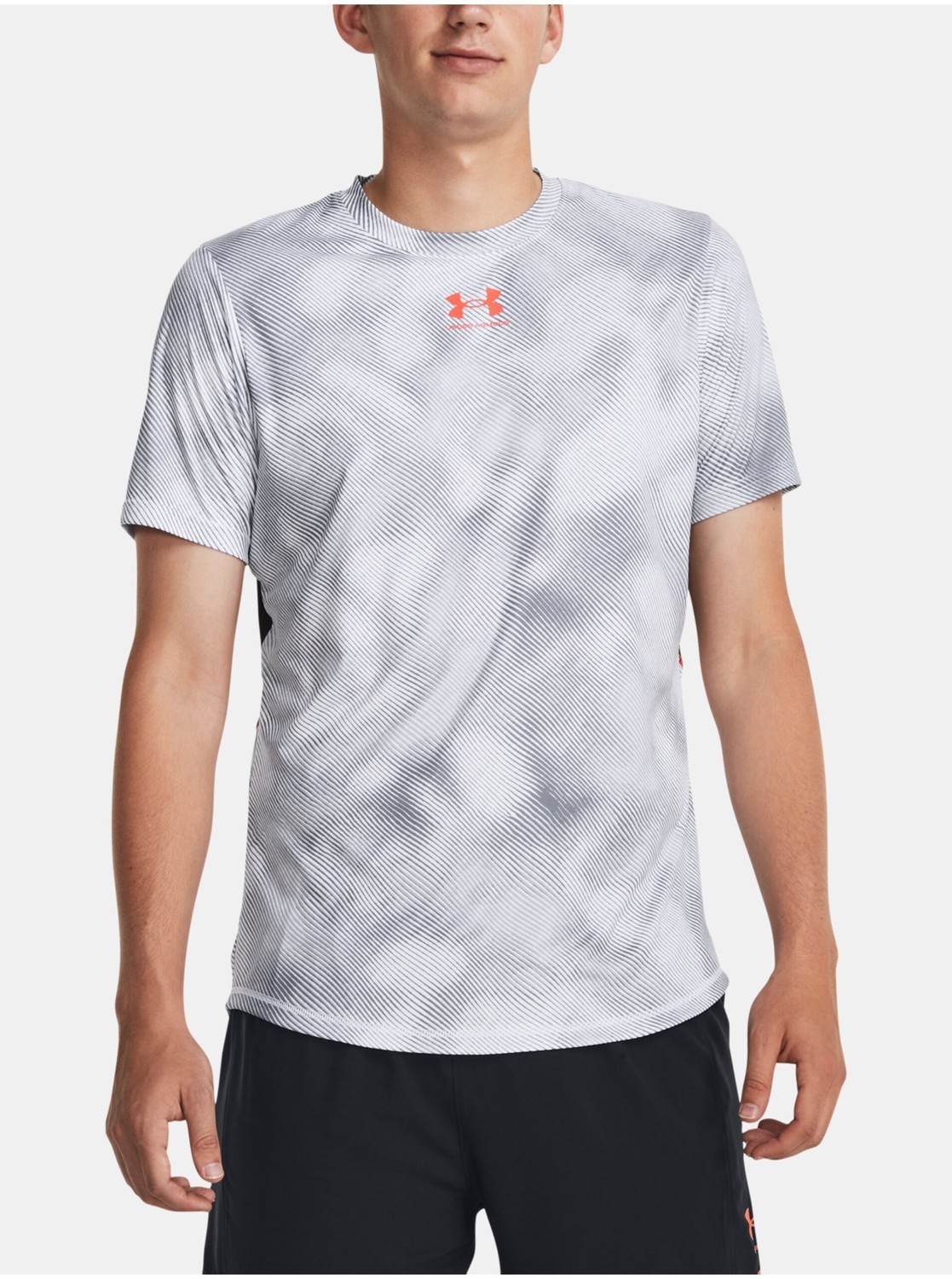 Šedo-biele pánske vzorované športové tričko Under Armour UA M's Ch. Pre Train SS PRNT