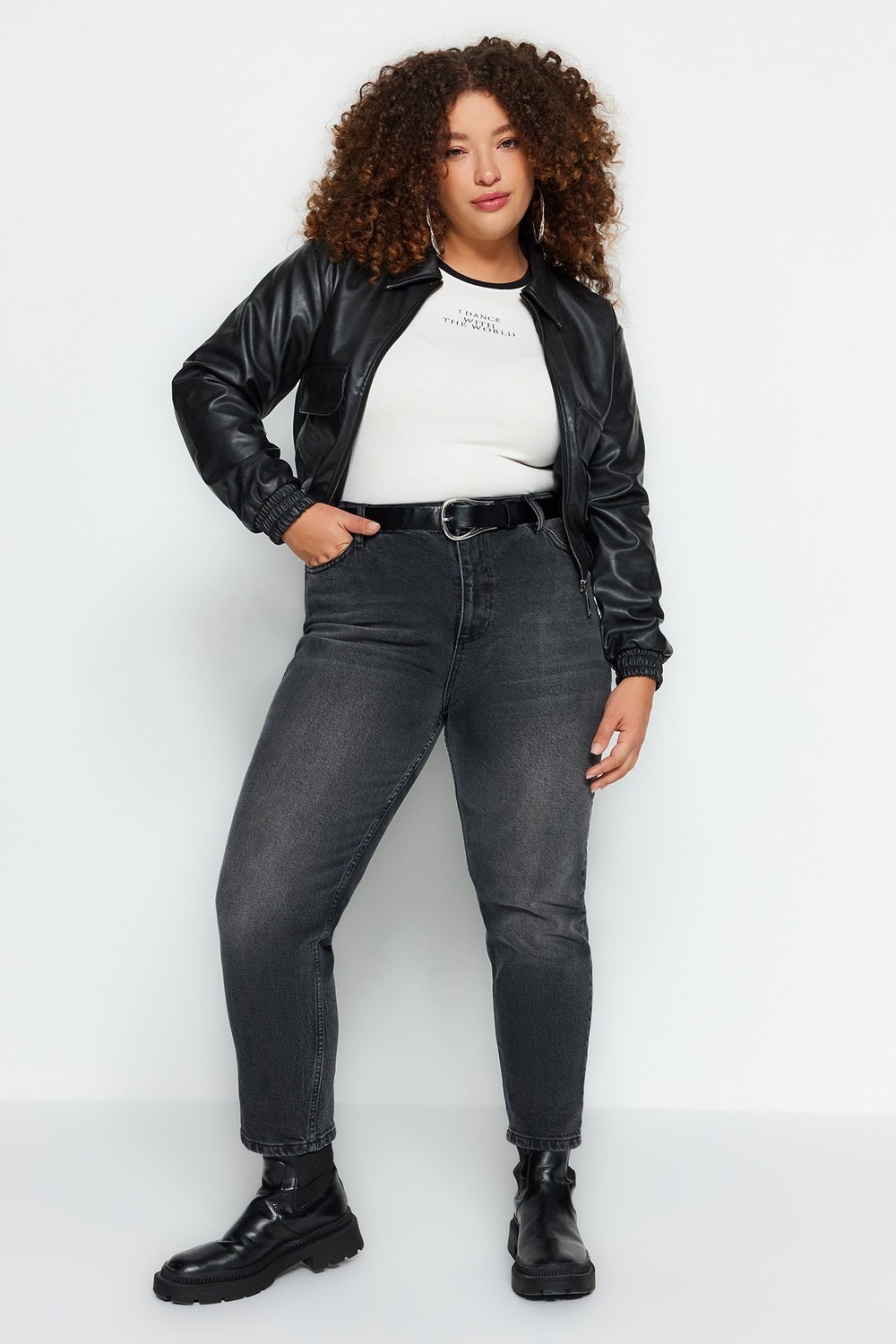 Trendyol Curve Black Mom Fit Jeans