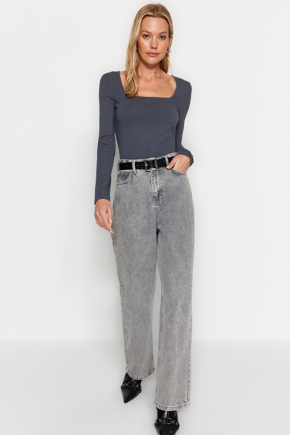 Trendyol Anthracite Cotton Square Collar Regular Fit Knitted Blouse