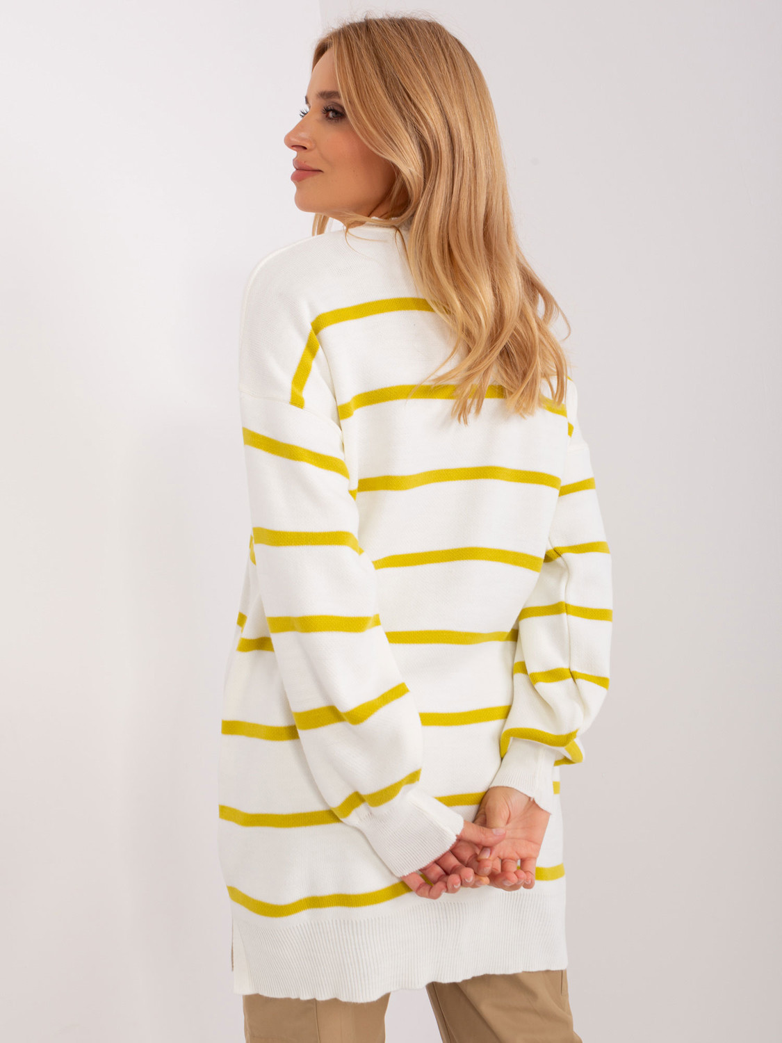 Olive-ecru loose women's knitted sweater