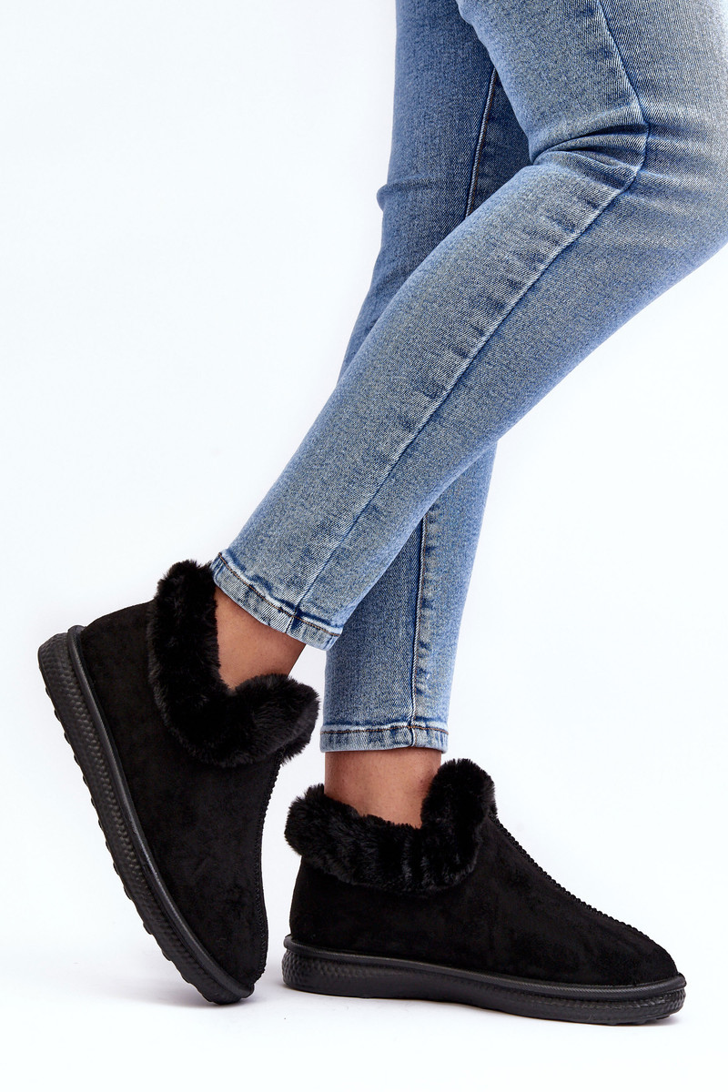 Black women's low-top snow boots Pilani with fur