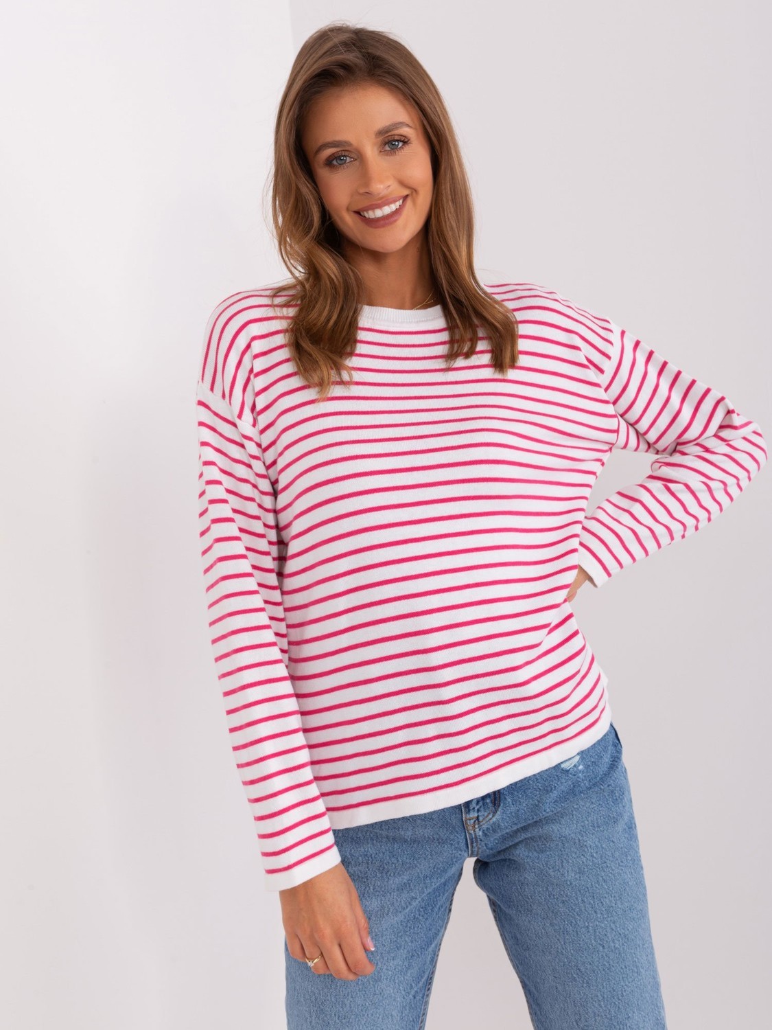 White-pink oversize sweater with a round neckline