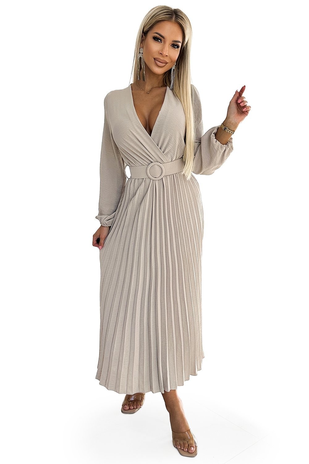 Pleated midi dress with a neckline, long sleeves and a wide Numoco belt