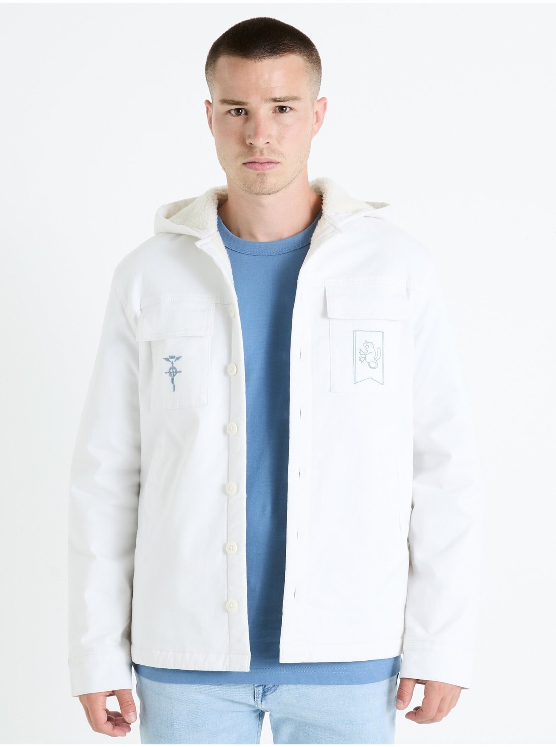 Biela pánska zimná bunda s umelým kožúškom Celio Fullmetal Alchemist