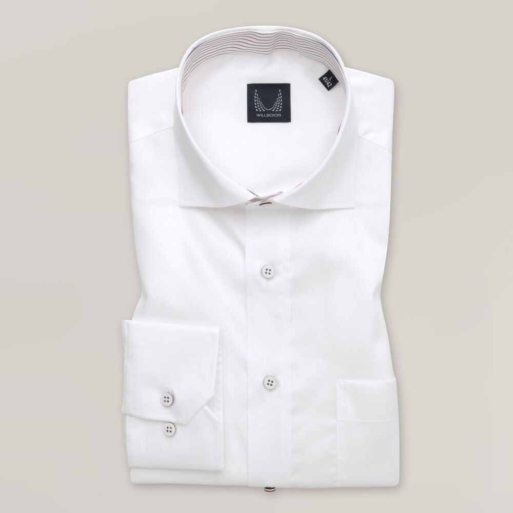 Elegantná biela pánska košeľa slim fit strihu s farebnými detailmi 15884