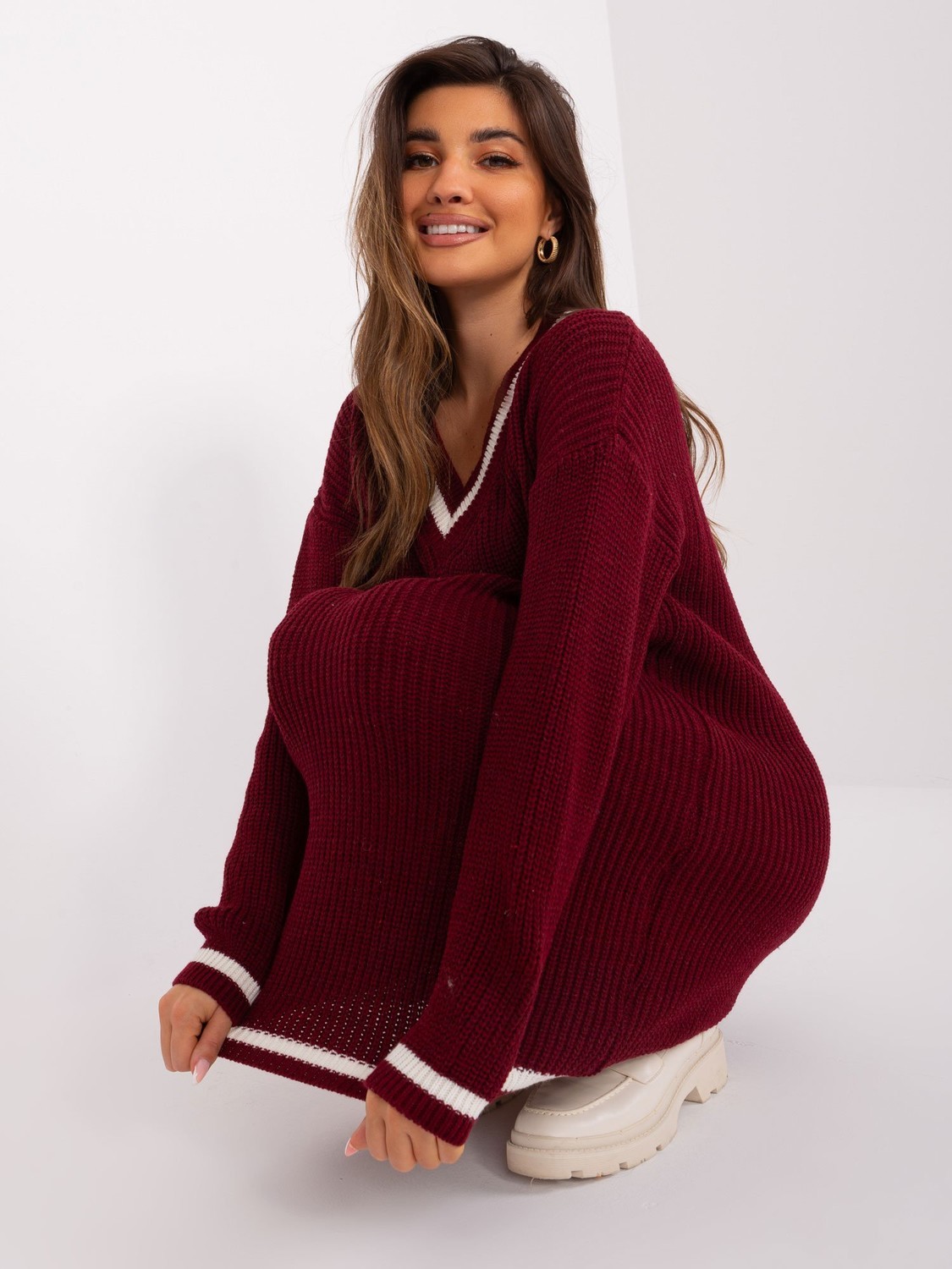 Burgundy loose knit dress with neckline