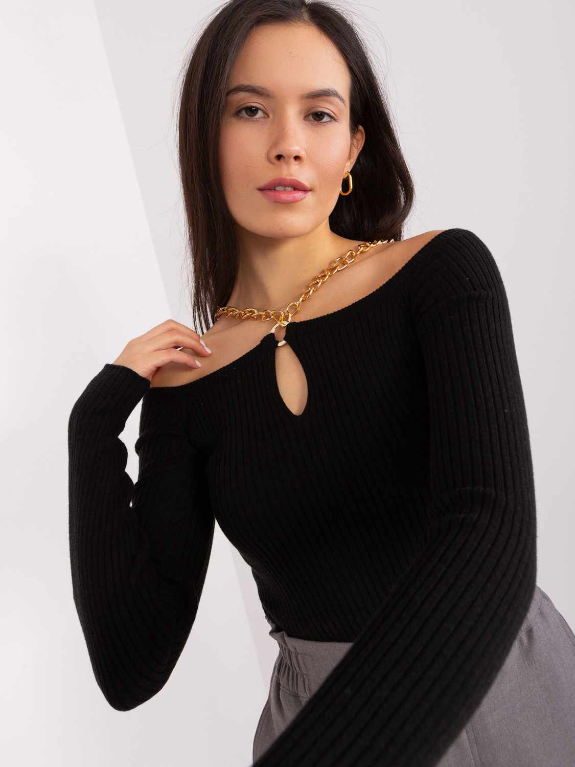 Black short sweater with bare shoulders