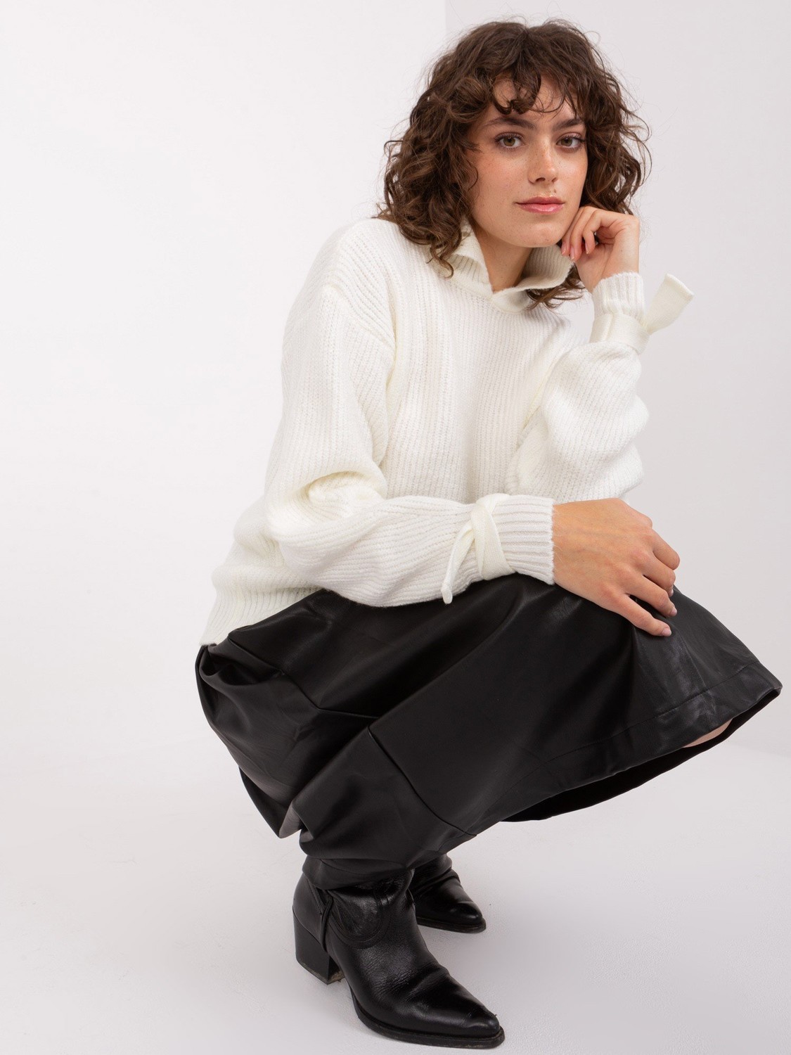Ecru women's knitted turtleneck sweater