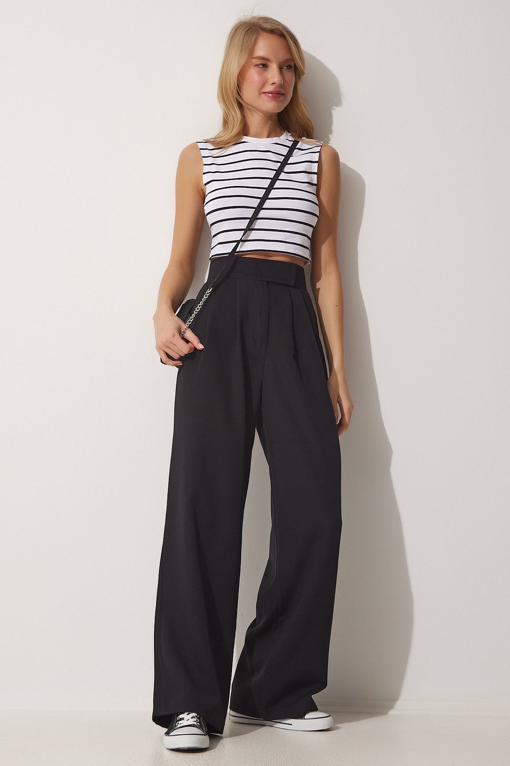 Happiness İstanbul Women's Black Wide Leg Pants with Velcro Fastening
