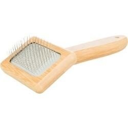 Trixie Soft brush, bamboo/metal, 12 × 15 cm