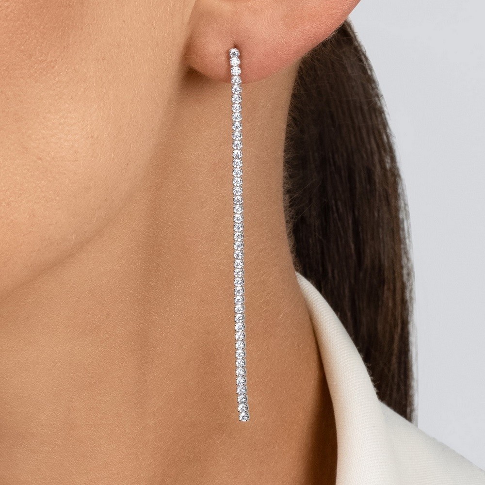 Brilio Silver Dlhé trblietavé strieborné náušnice EA994W