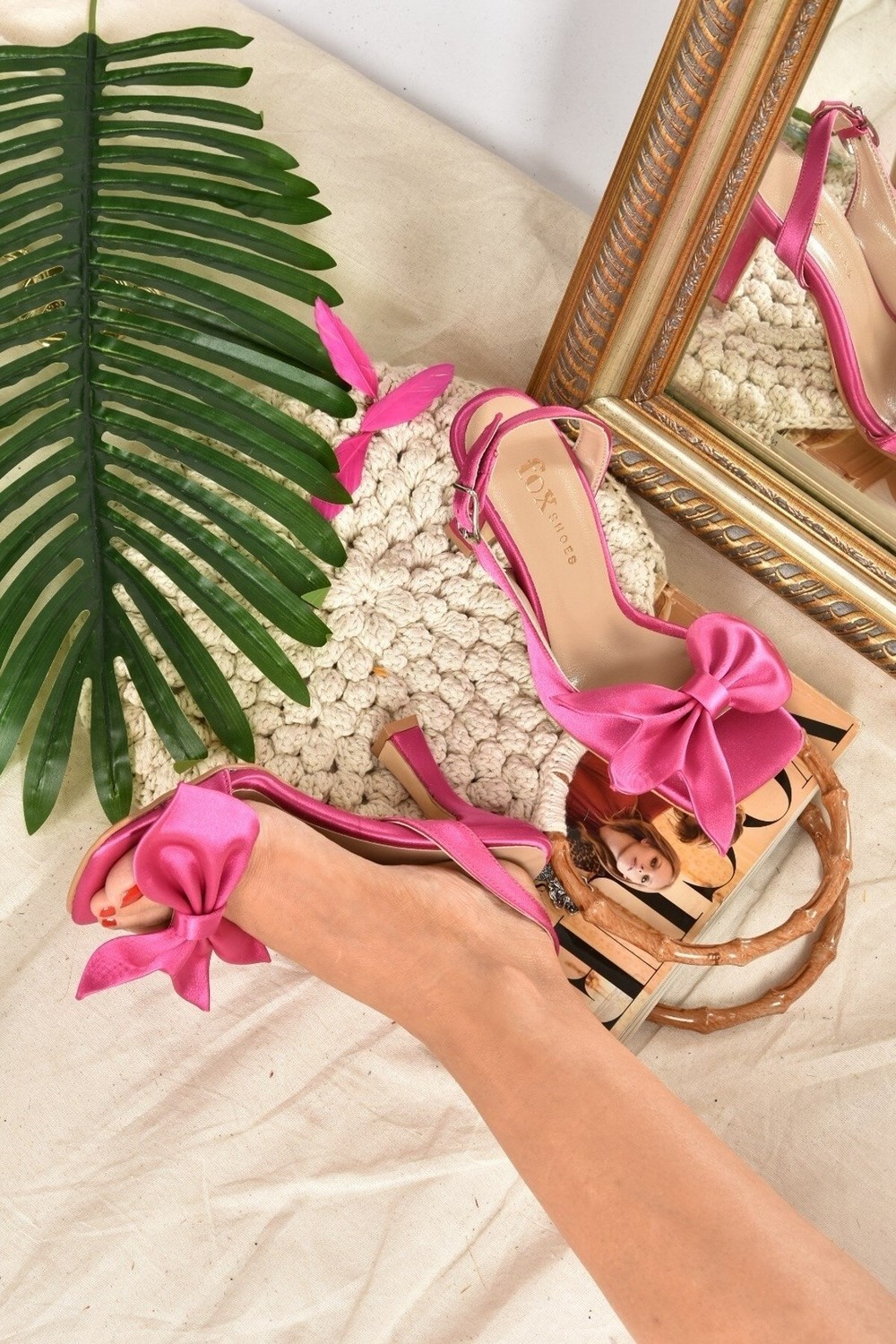 Fox Shoes Women's Fuchsia Satin Ribbon Detailed Heeled Shoes.