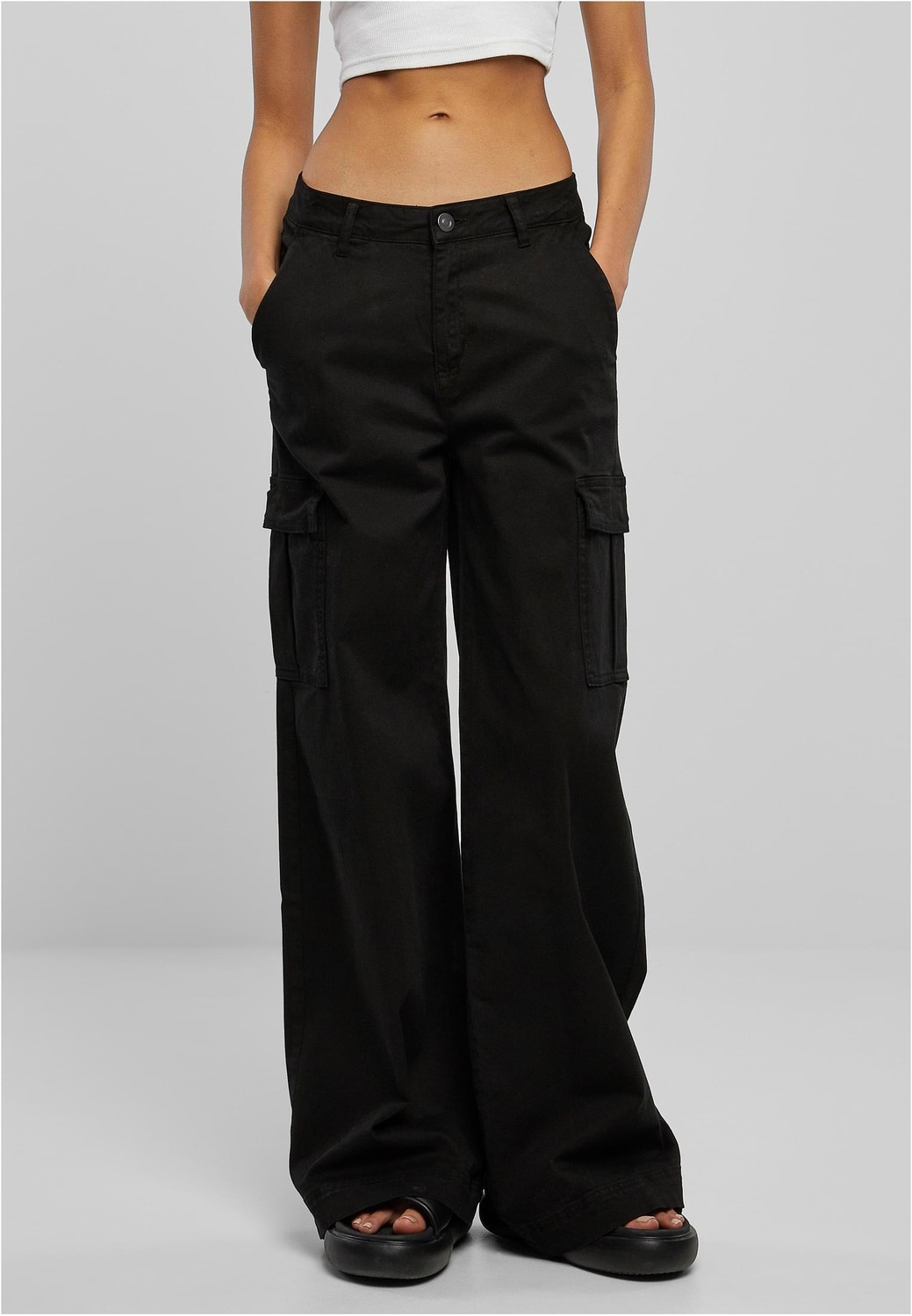 Women's high-waisted and wide-leg twill trousers black