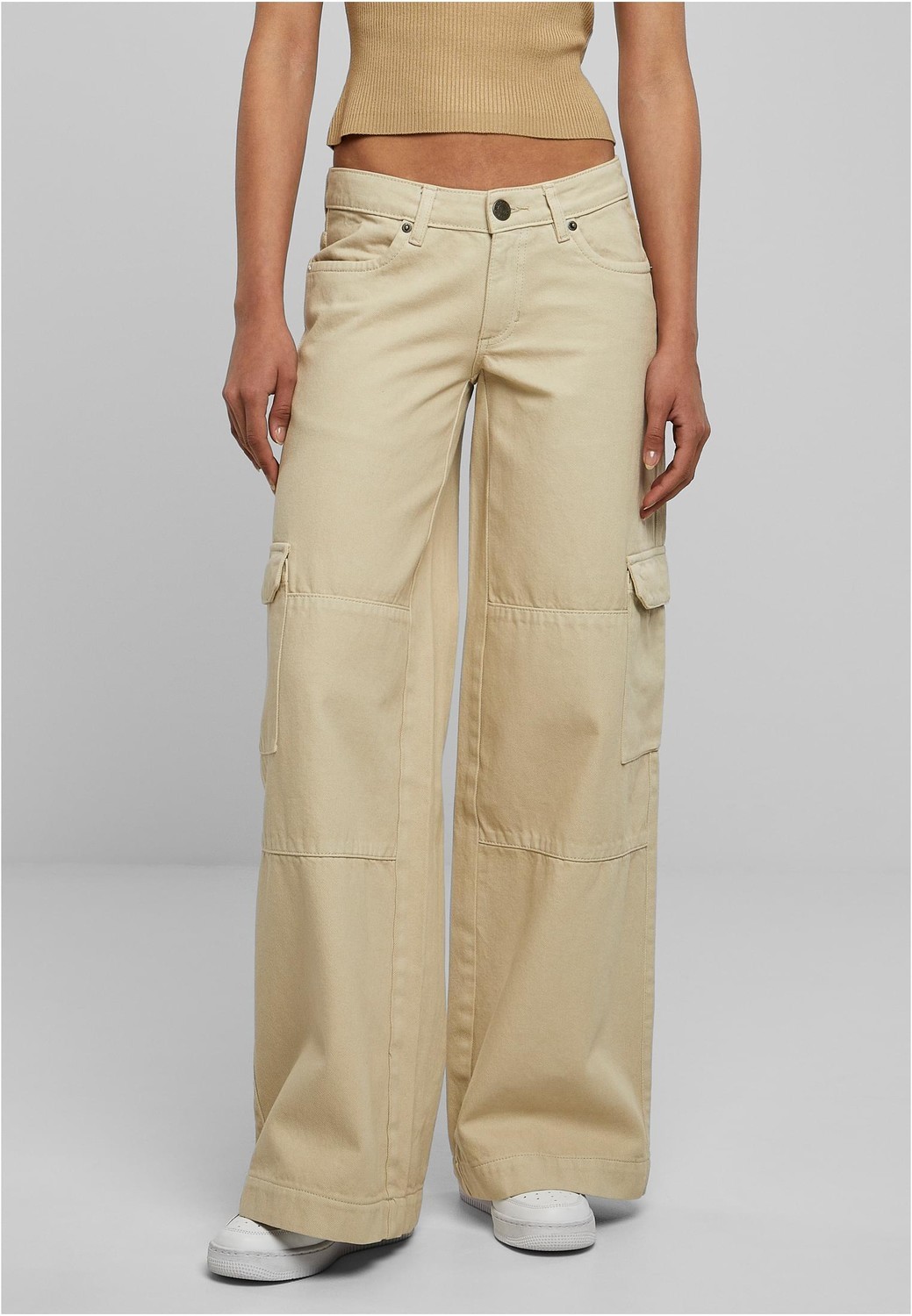 Women's low-waisted cargo denim offwhite raw