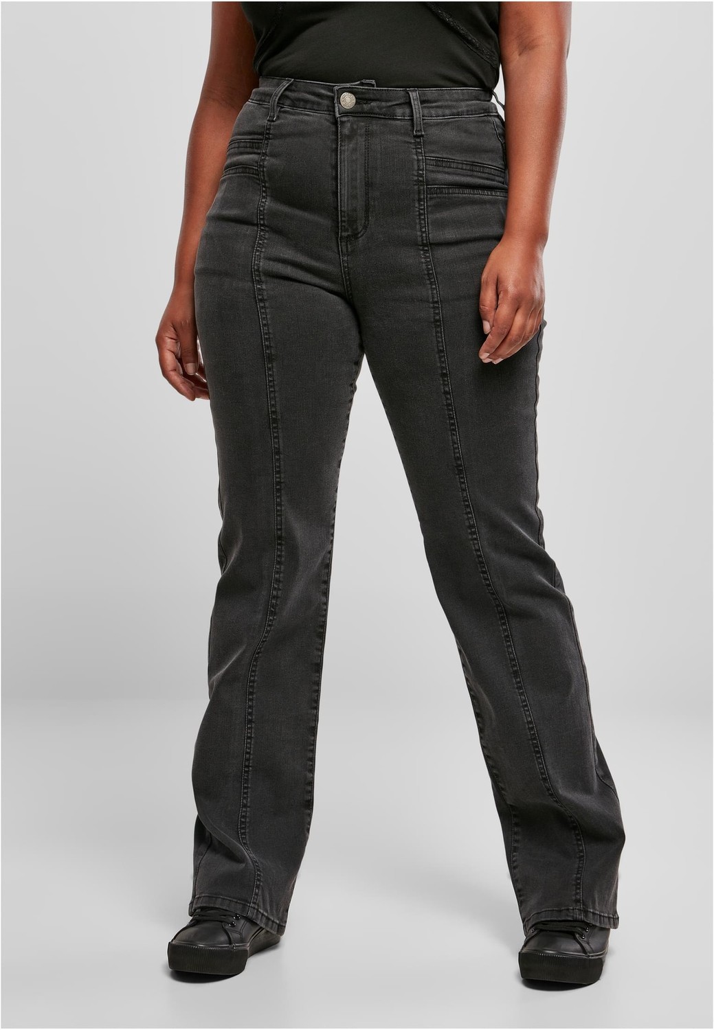 Women's high-waisted denim trousers with a straight slit in black