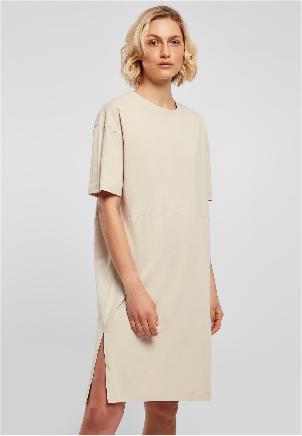 Women's Organic Oversized T-Shirt with Soft Grass Slit