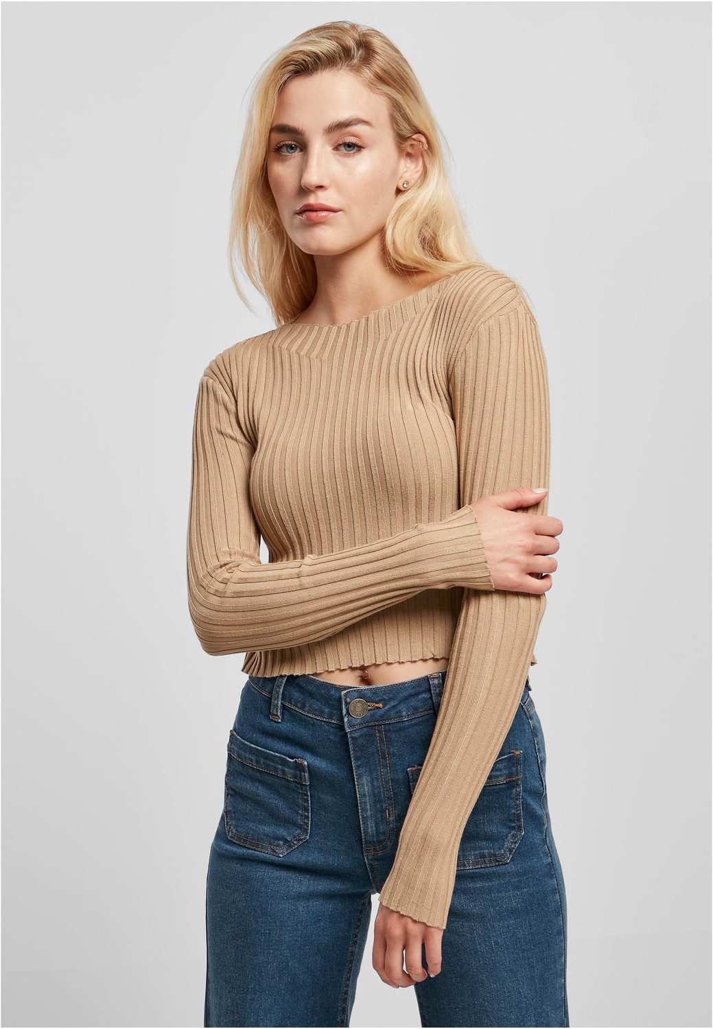 Women's sweater with short ribbed knit in beige