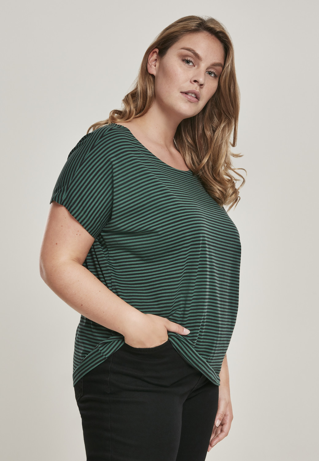 Women's striped T-shirt with dark green/black yarn