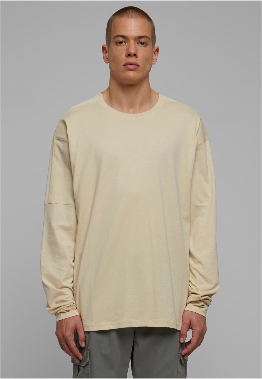 Sand raglan back with long sleeves