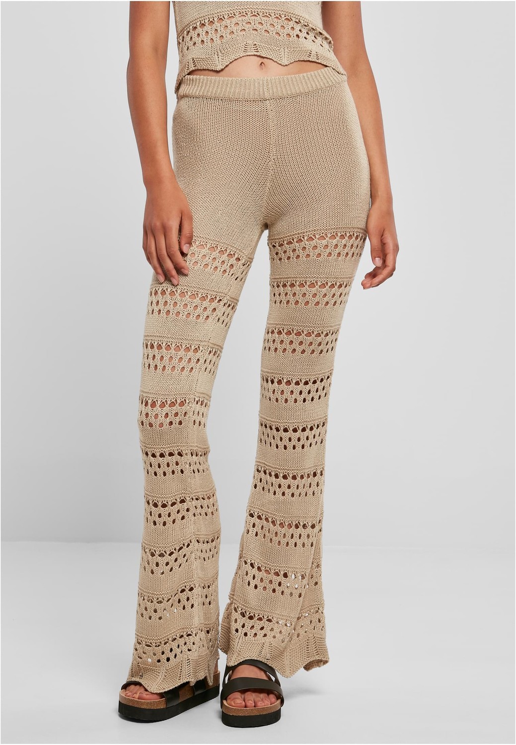 Women's flared crochet leggings made of soft seagrass