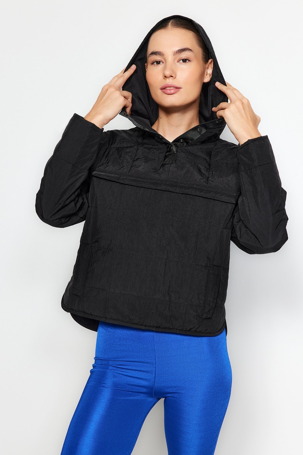 Trendyol Black Quilted Parachute Fabric Sports Jacket
