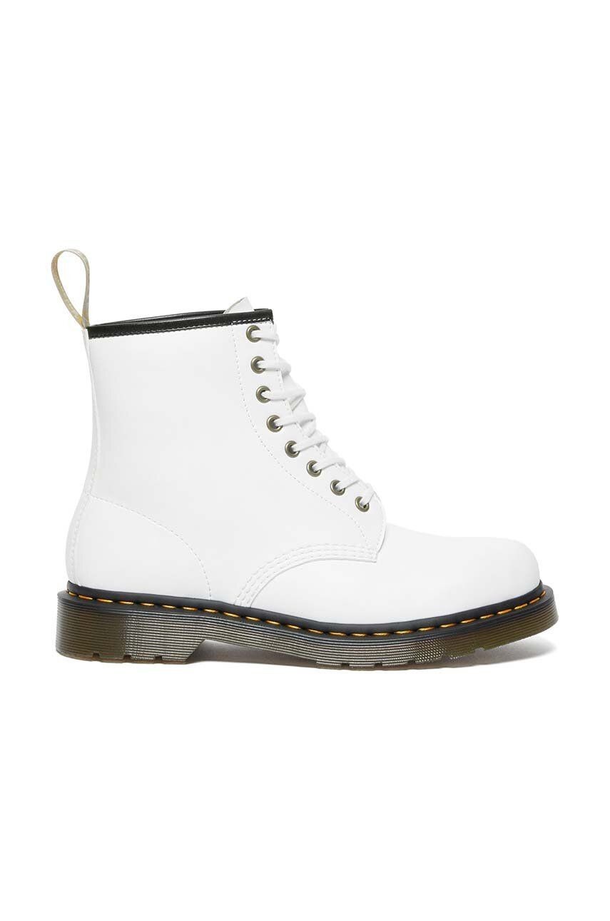 Členkové topánky Dr. Martens 1460 dámske, biela farba, na plochom podpätku